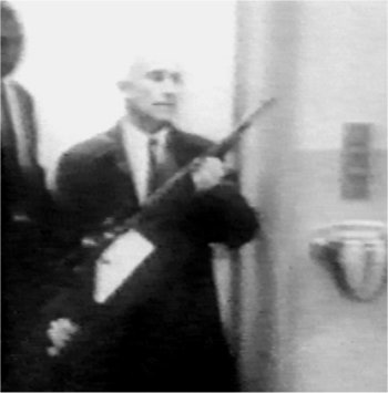 Lee Harvey Oswald Rifle fbi photo picture